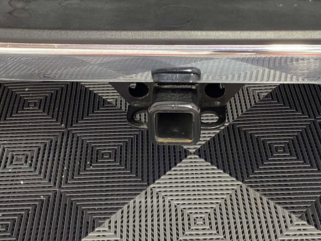 Used 2024 Chevrolet Silverado 1500 LT image 10