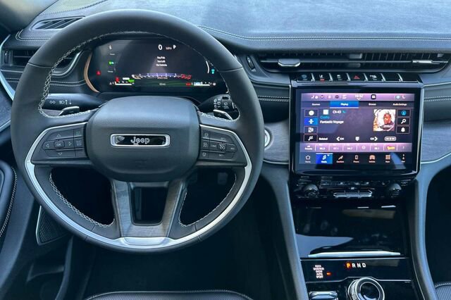 New 2025 Jeep Grand Cherokee Limited 4xe image 11