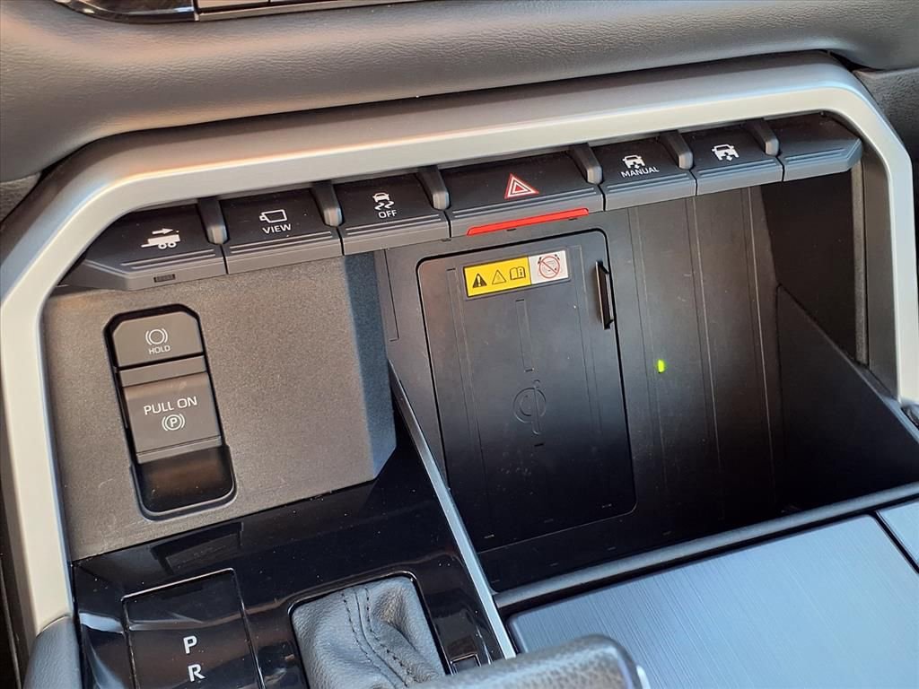 Used 2022 Toyota Tundra Platinum w/ Advanced Package image 14