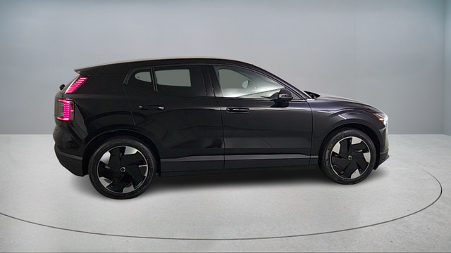 New 2026 Volvo EX30 Plus w/ Protection Package Premier AWD/4WD image 8