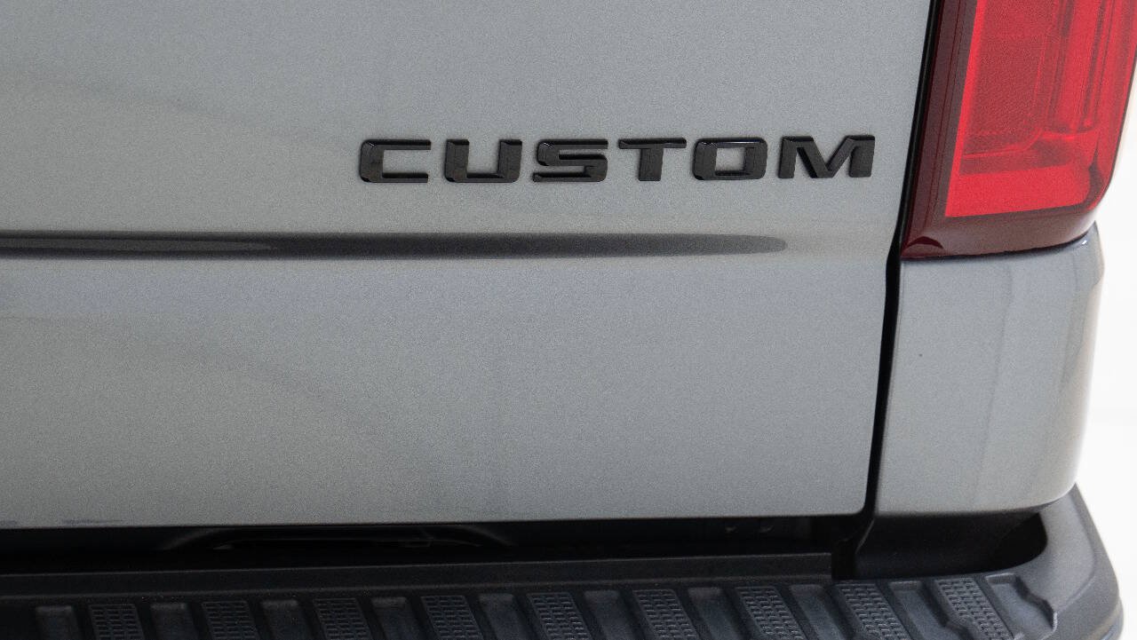 Used 2021 Chevrolet Silverado 1500 Custom w/ LPO, Dark Essentials Package RWD image 18