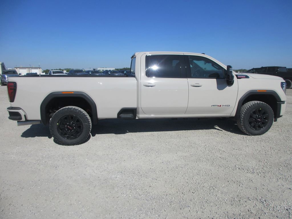 New 2026 GMC Sierra 3500 AT4 AWD/4WD image 3