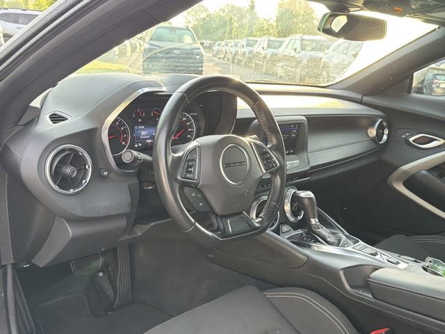 Used 2023 Chevrolet Camaro LT RWD image 9