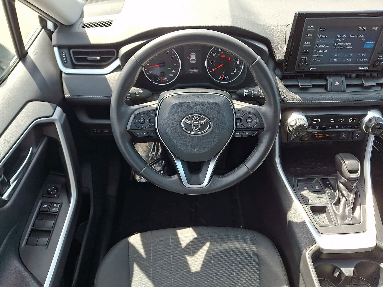 Certified 2021 Toyota RAV4 XLE w/ Convenience Package AWD/4WD image 13