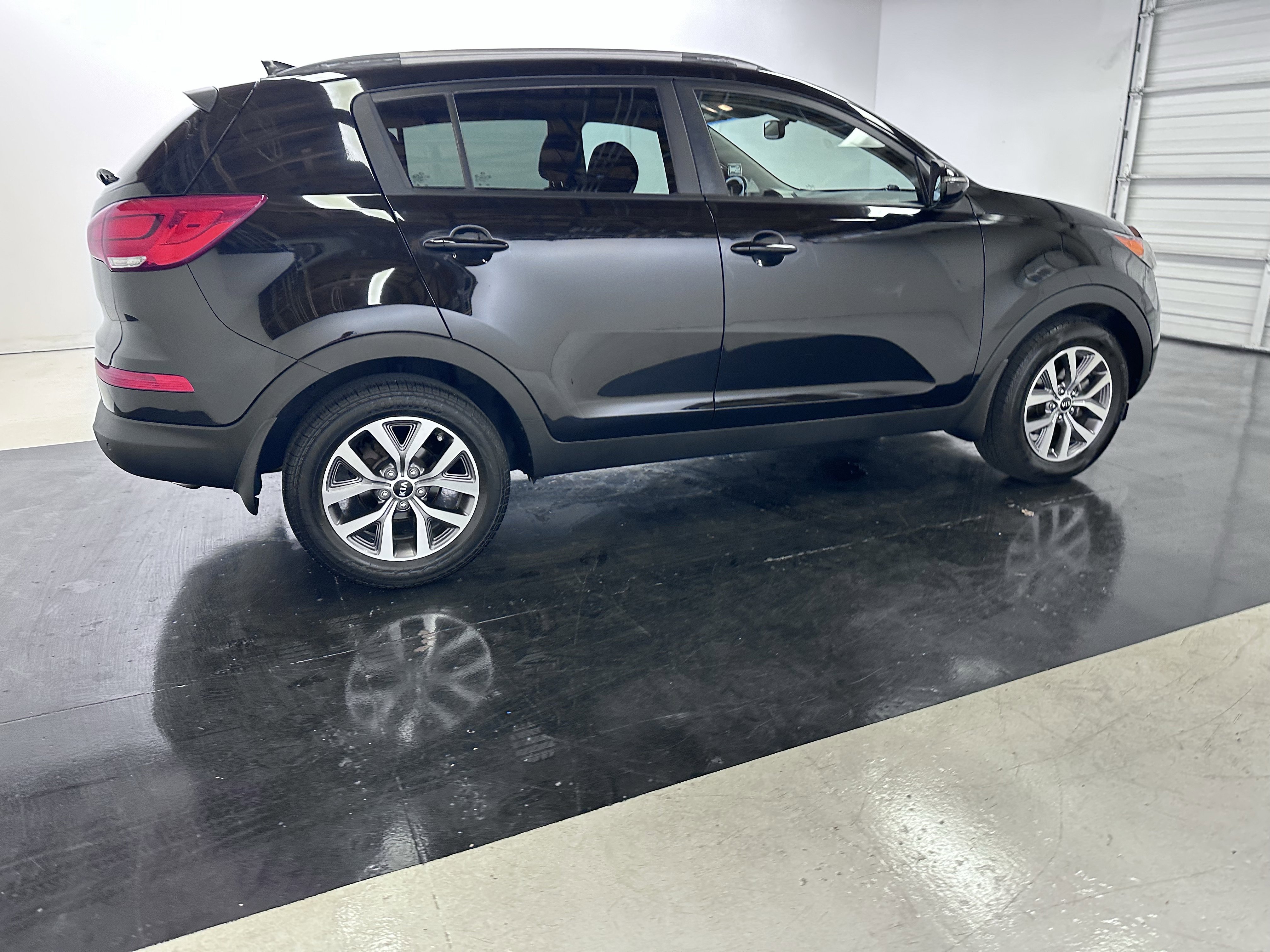 Used 2014 Kia Sportage LX image 16