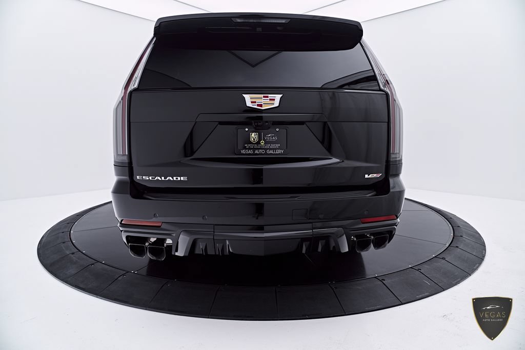 Used 2026 Cadillac Escalade ESV V AWD/4WD image 11