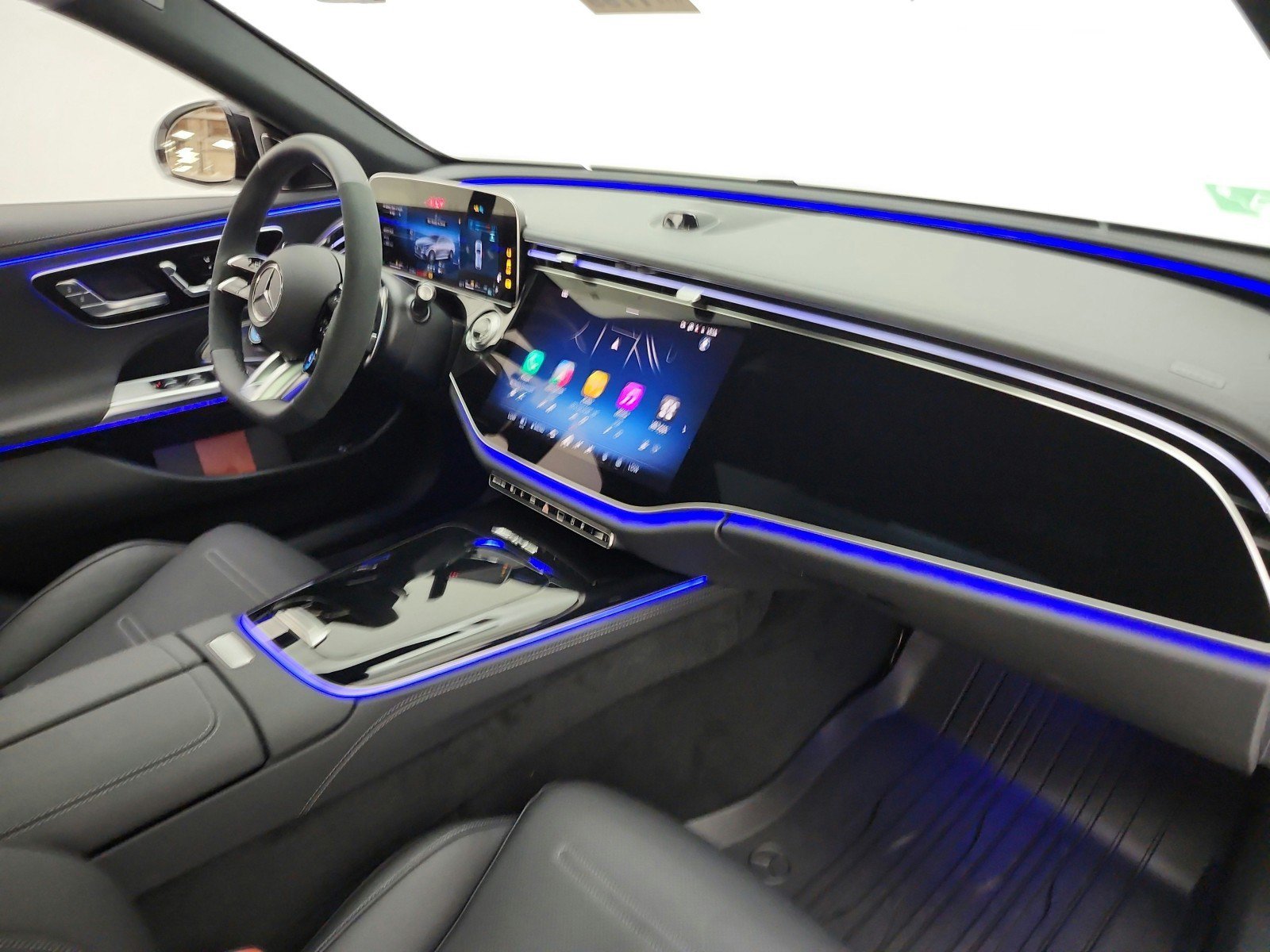 New 2026 Mercedes-Benz E 53 AMG e 4MATIC Wagon image 15