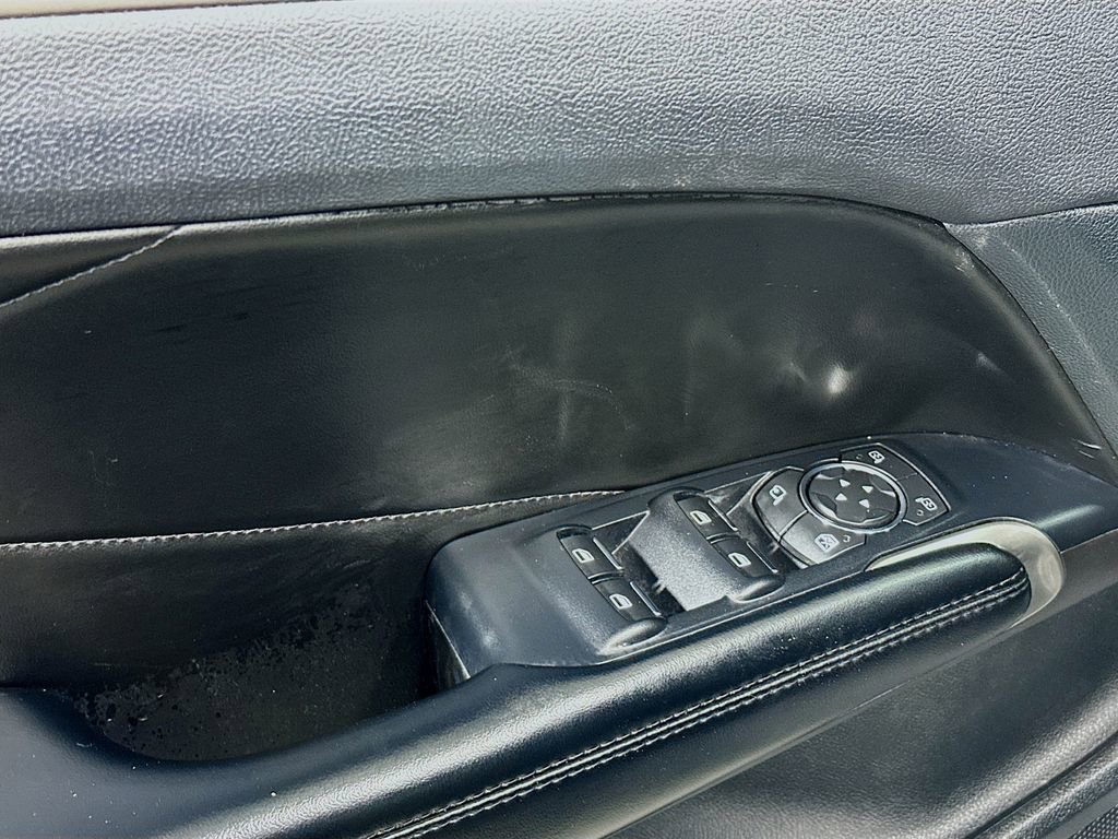 Used 2017 Lincoln MKC Select w/ Select Plus Package FWD image 19