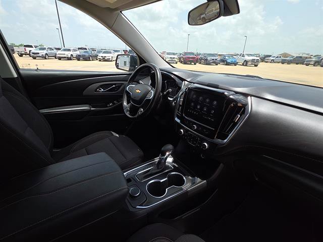 Used 2021 Chevrolet Traverse LT FWD image 16