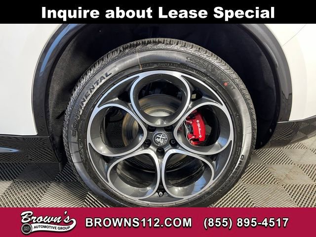 Used 2025 Alfa Romeo Stelvio Sprint w/ Veloce Package image 11