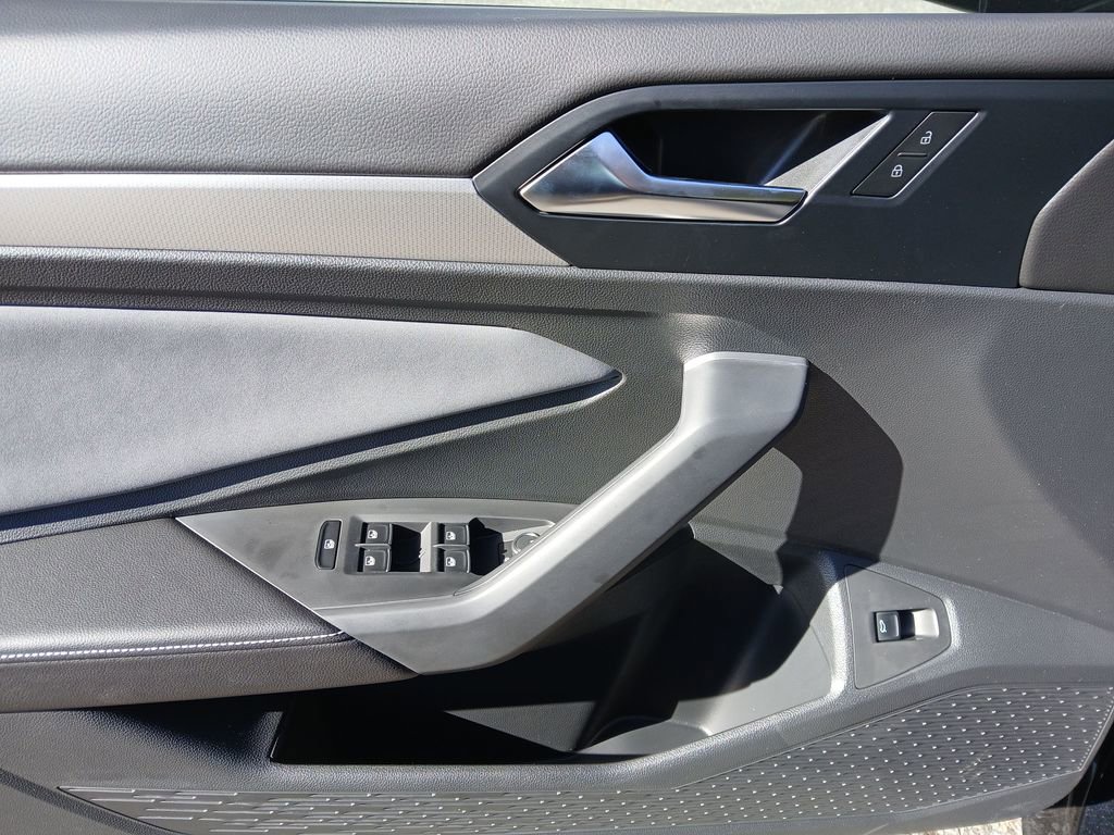 New 2026 Volkswagen Jetta SE FWD image 11