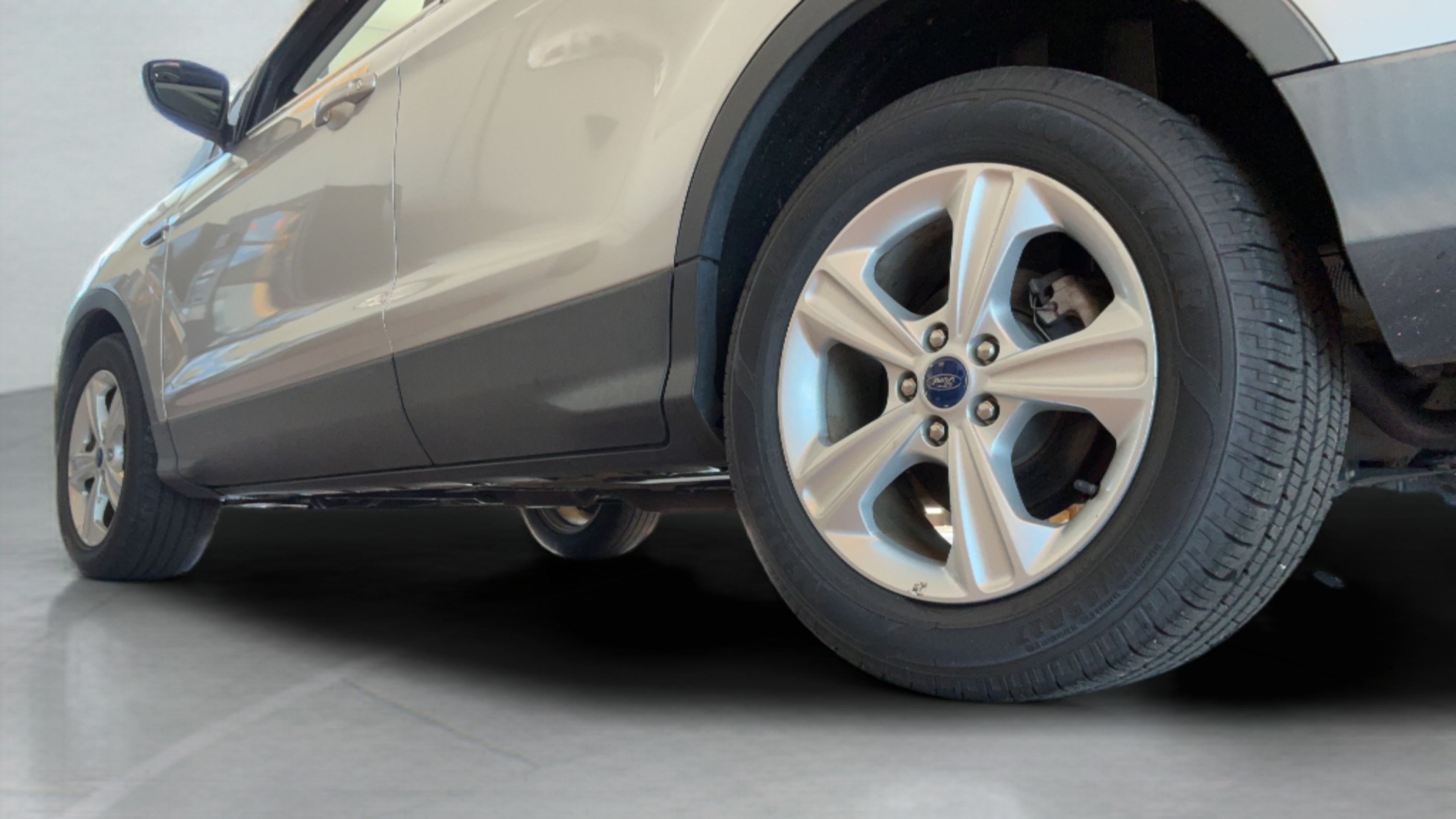 Used 2014 Ford Escape SE FWD image 39