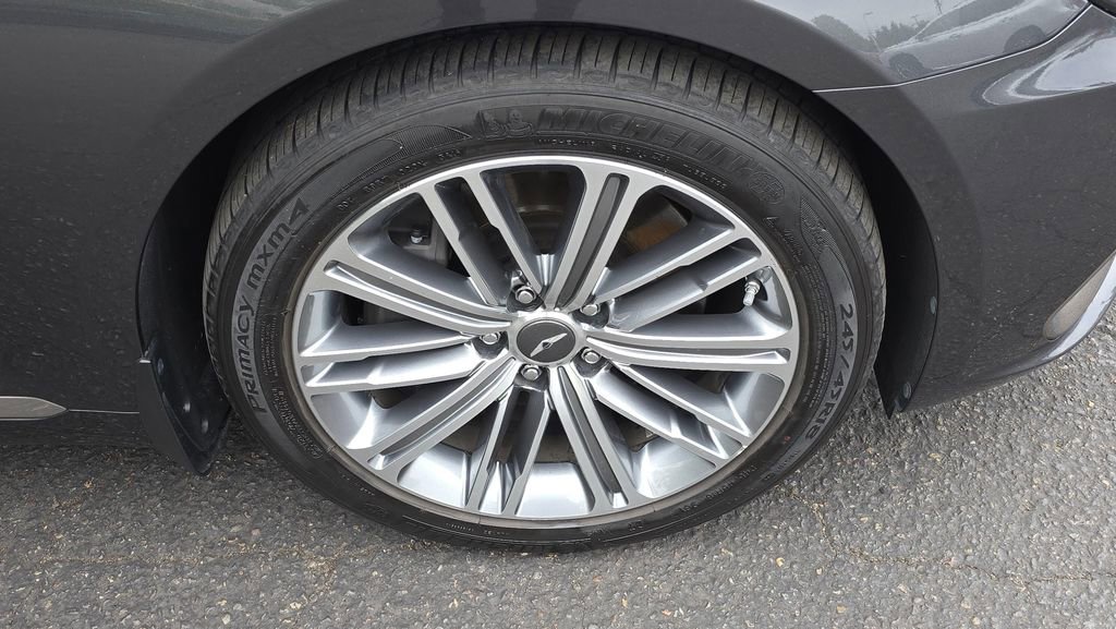 Used 2018 Genesis G80 3.8 AWD/4WD image 9