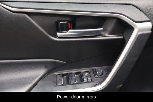 Used 2023 Toyota RAV4 XLE image 16