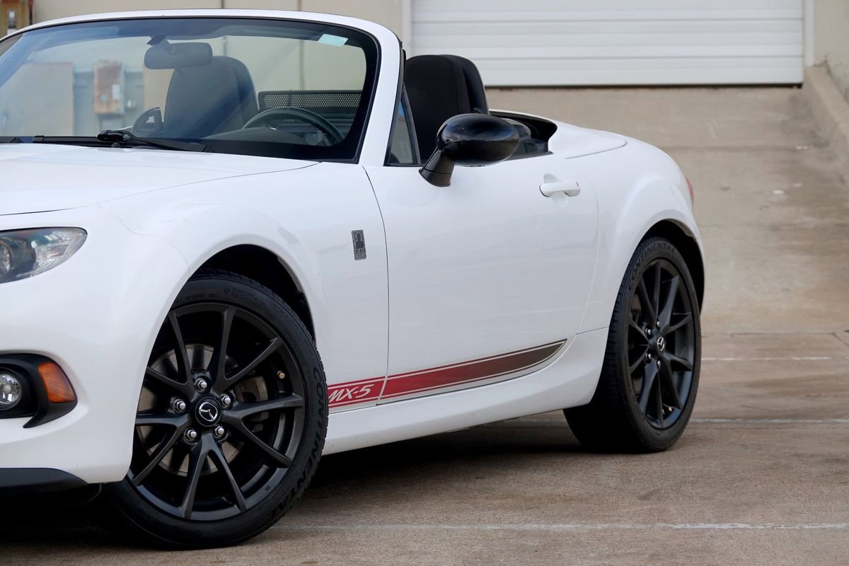 Used 2013 MAZDA MX-5 Miata Club image 18