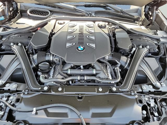 Used 2026 BMW 760i xDrive AWD/4WD image 12