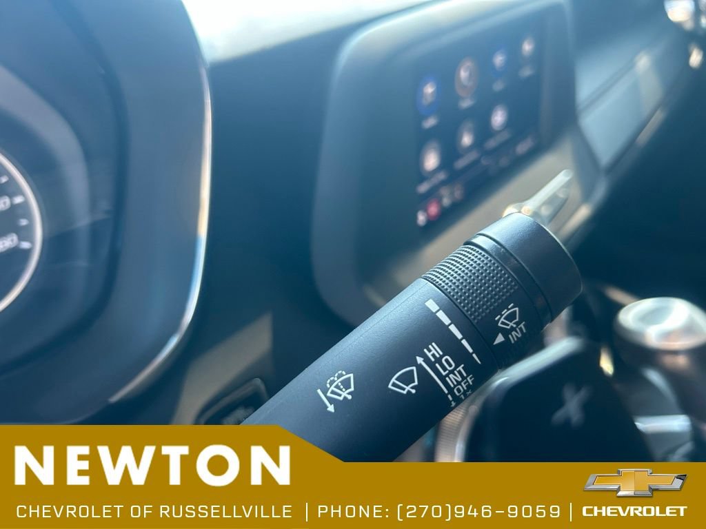 Used 2020 Chevrolet Camaro LT RWD image 17
