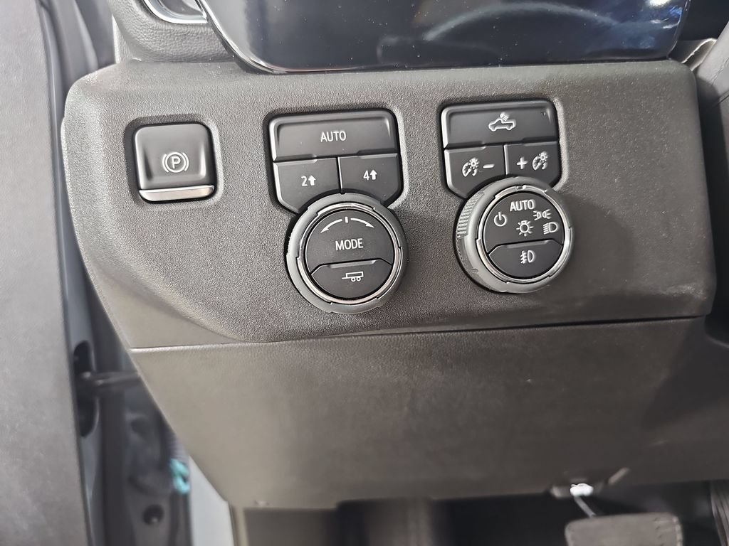 Certified 2024 Chevrolet Silverado 1500 RST AWD/4WD image 31