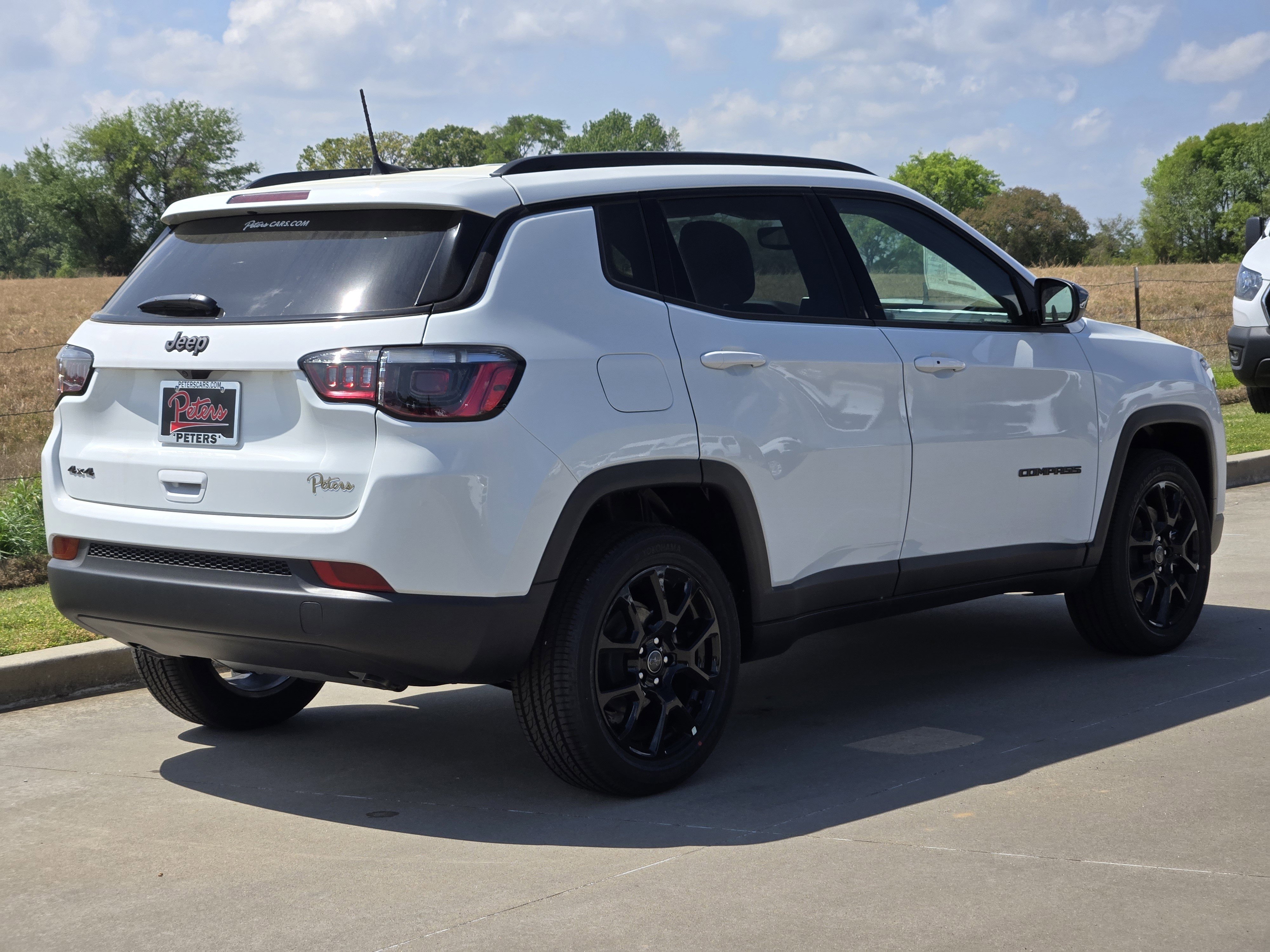 New 2026 Jeep Compass Latitude image 3