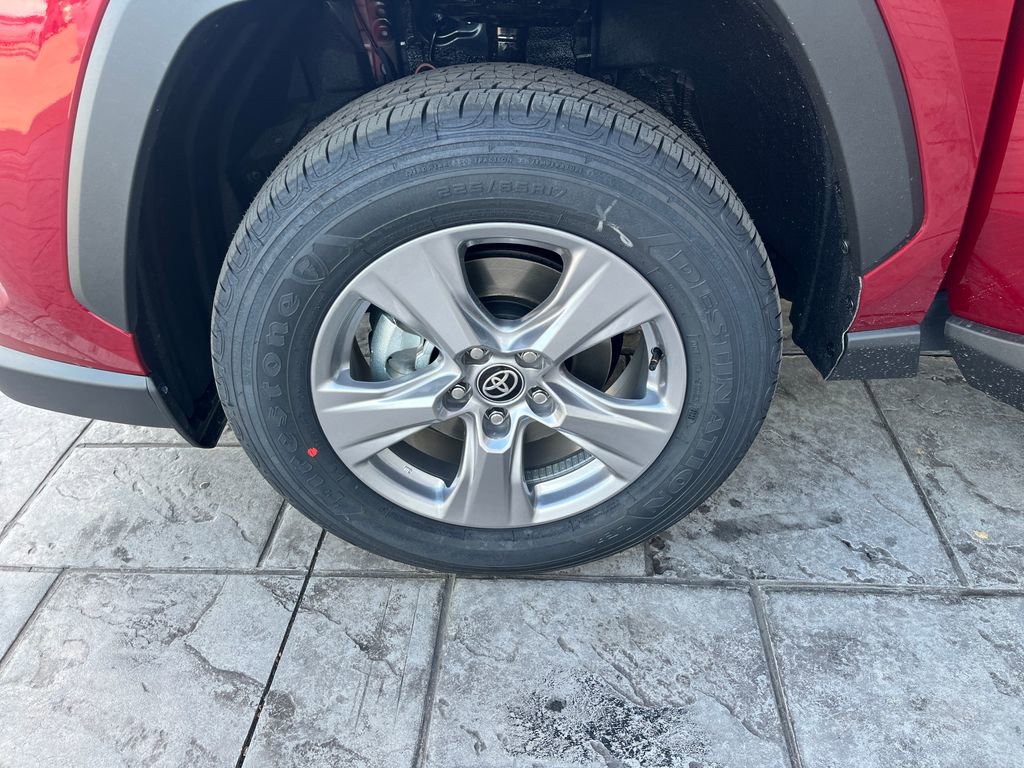New 2025 Toyota RAV4 XLE image 27
