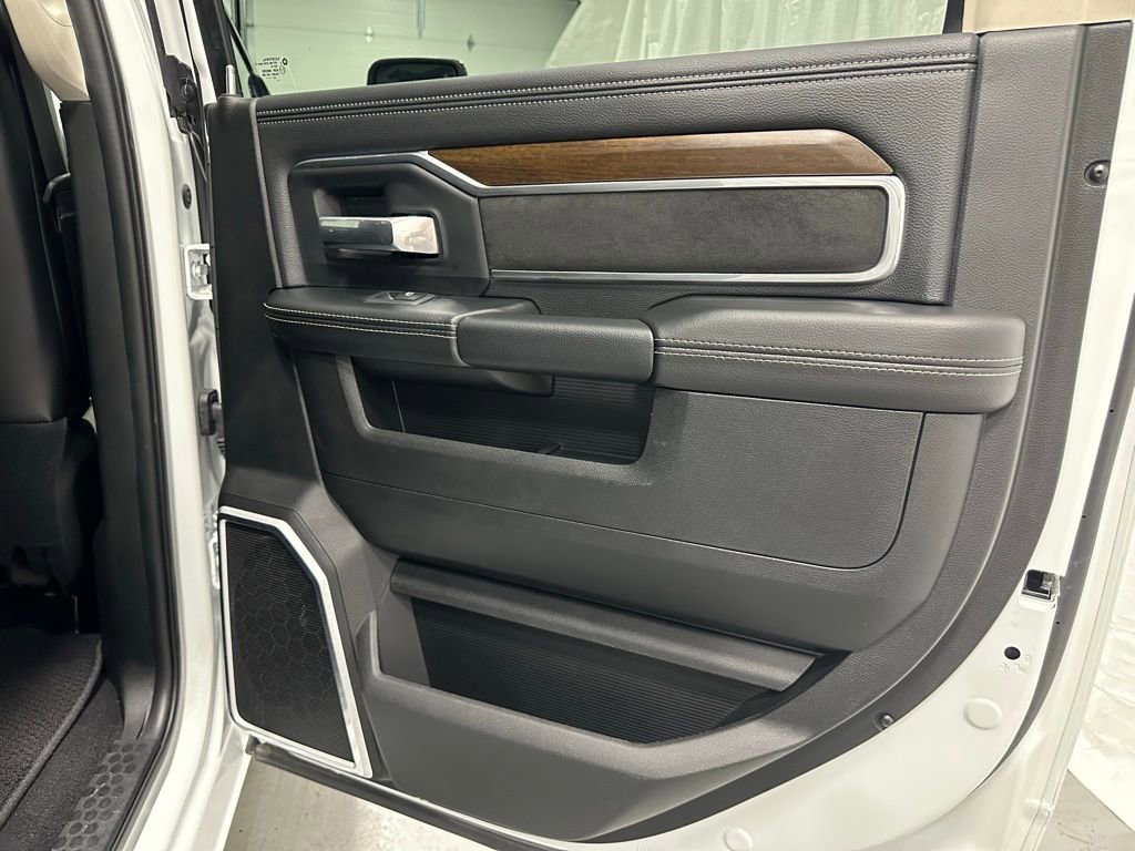 Used 2024 RAM 3500 Laramie image 49