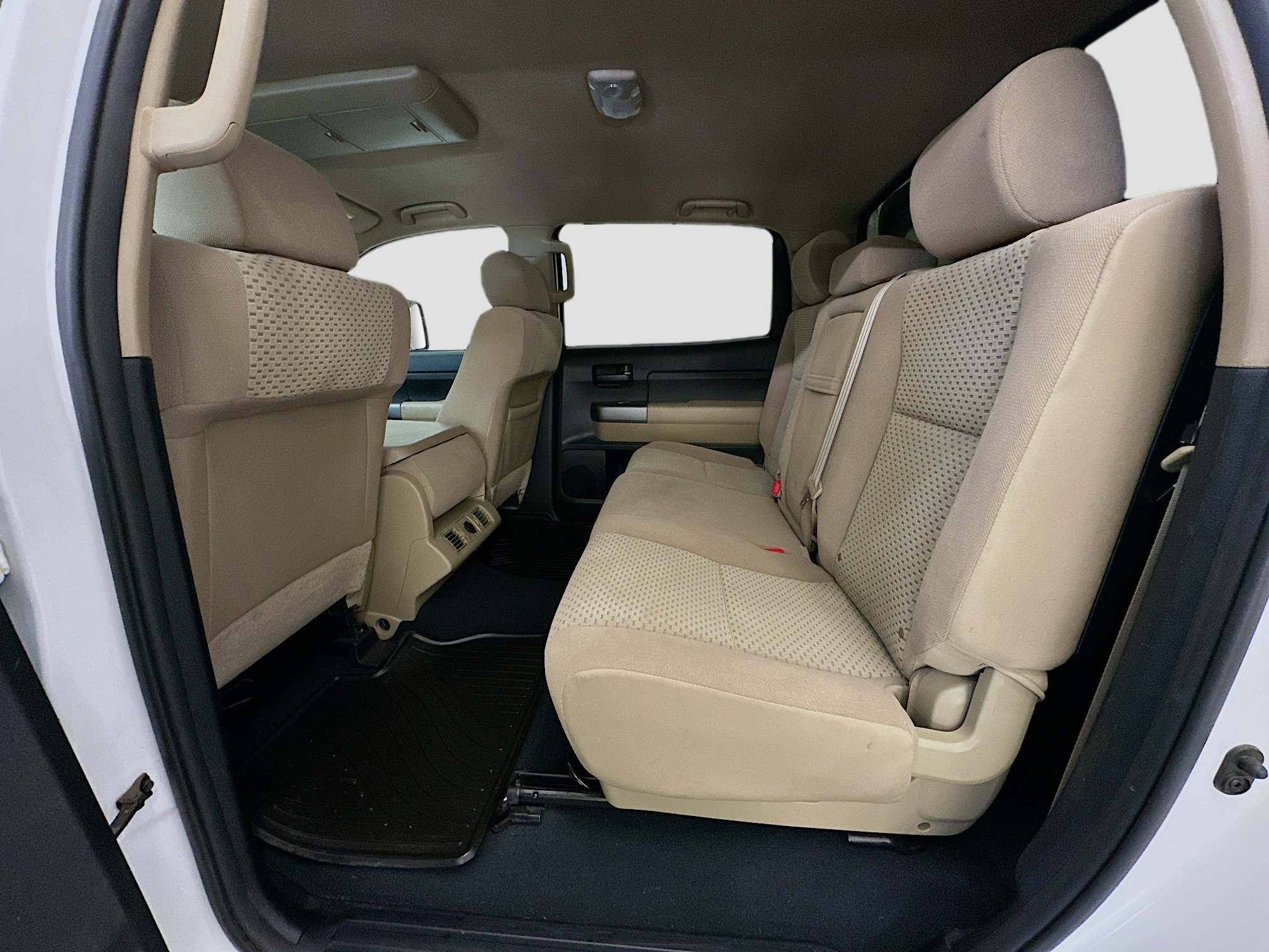 Used 2012 Toyota Tundra 4x4 CrewMax w/ Tow Pkg image 28