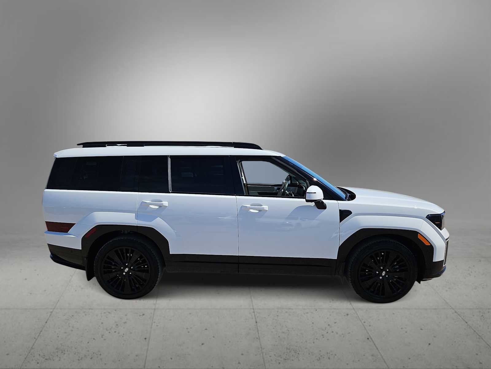 Certified 2025 Hyundai Santa Fe Calligraphy image 9