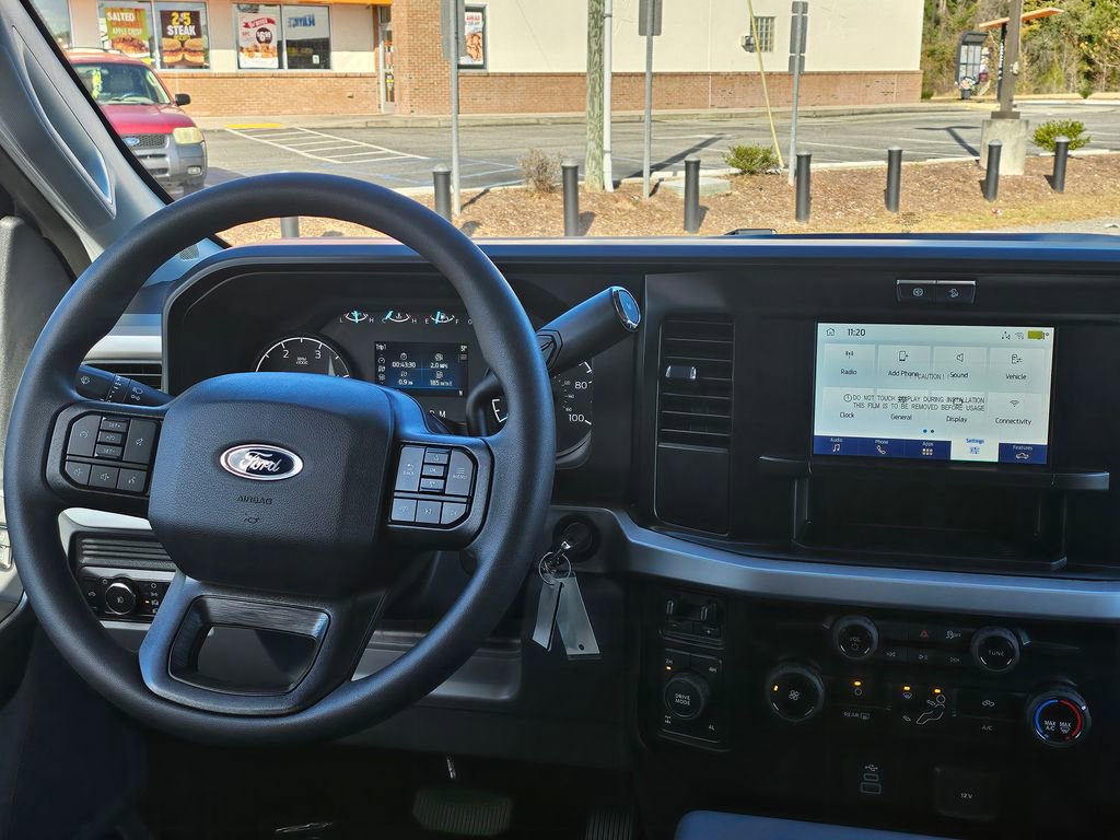 New 2026 Ford F250 XLT w/ FX4 Off-Road Package image 9