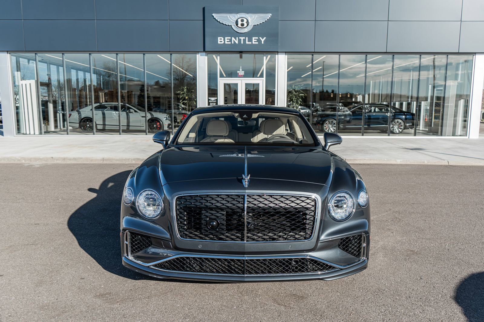 Certified 2026 Bentley Flying Spur Plug-In Hybrid image 19