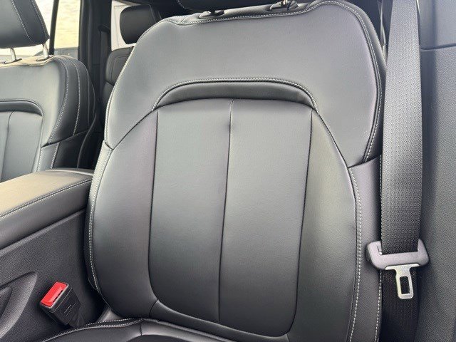 New 2025 Jeep Grand Cherokee Limited w/ Trailer Tow Package image 28