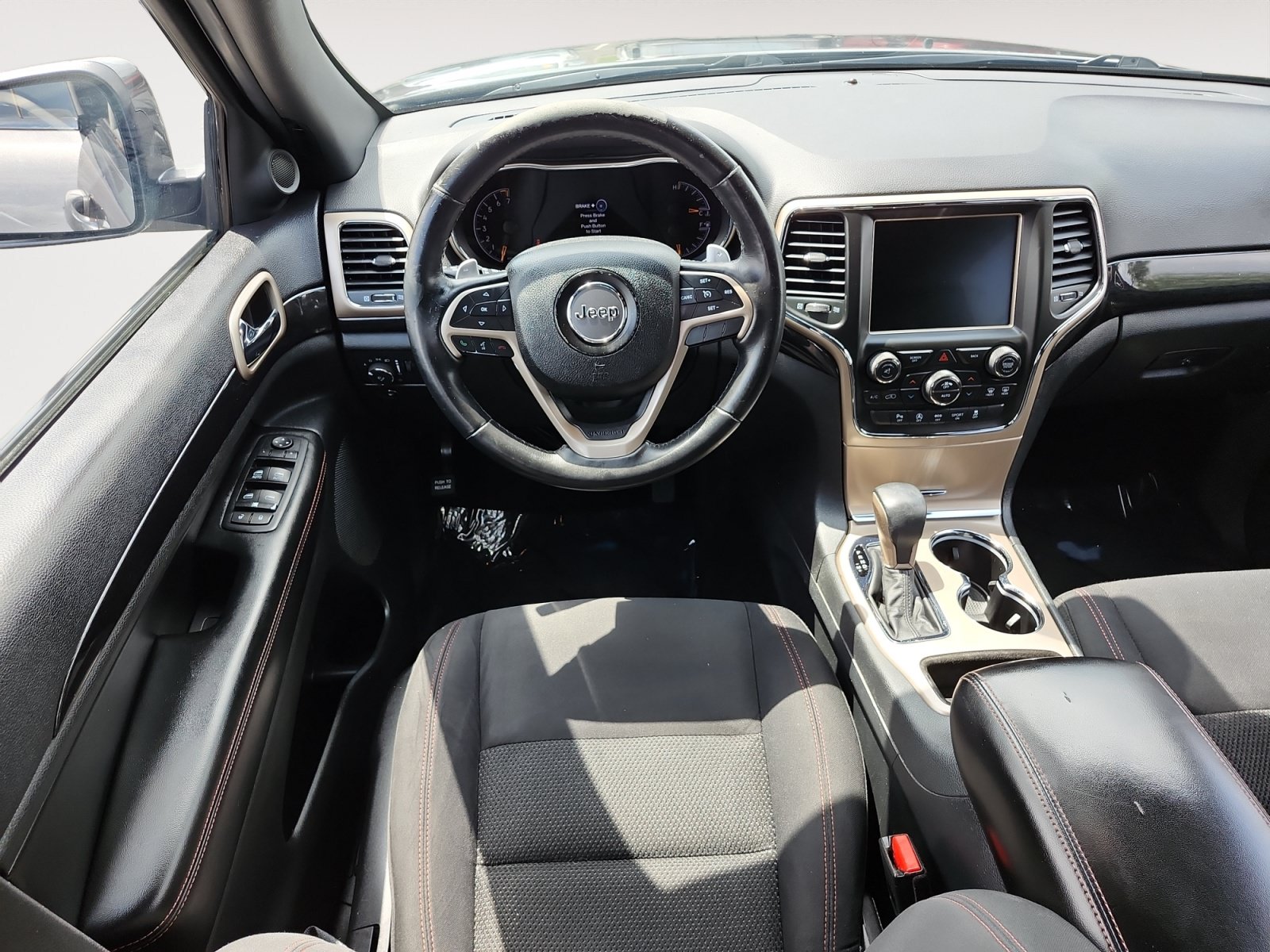 Used 2016 Jeep Grand Cherokee Laredo 75th Anniversary AWD/4WD image 9