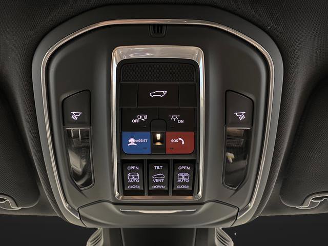 New 2026 Jeep Cherokee Overland w/ Trailer Tow Group image 27