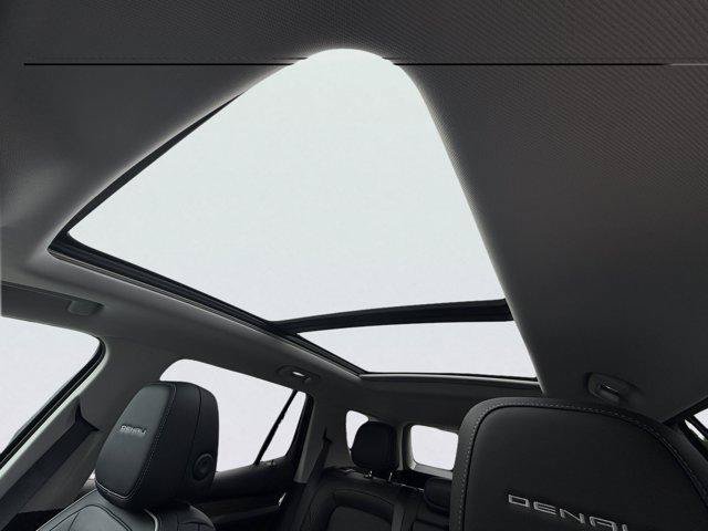 New 2027 GMC Terrain Denali w/ LPO, Floor Liner Package AWD/4WD image 5