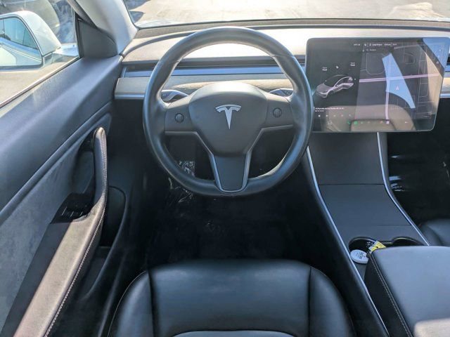 Used 2018 Tesla Model 3 Long Range image 14