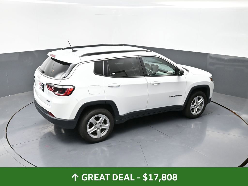 Used 2023 Jeep Compass Latitude image 43