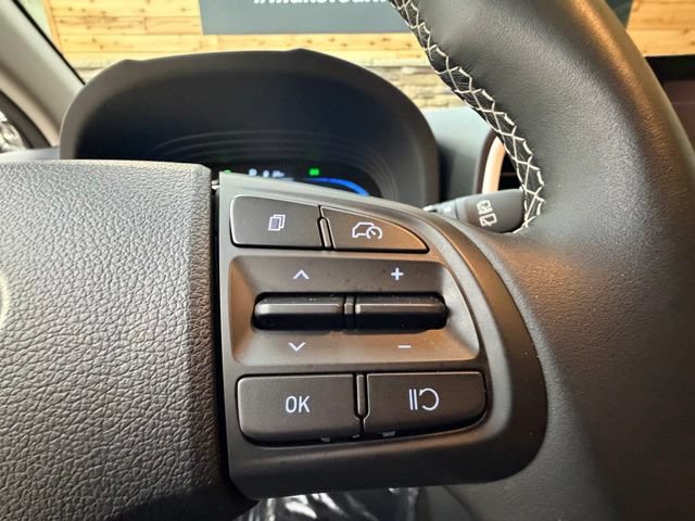Used 2026 Hyundai Venue SEL FWD image 26