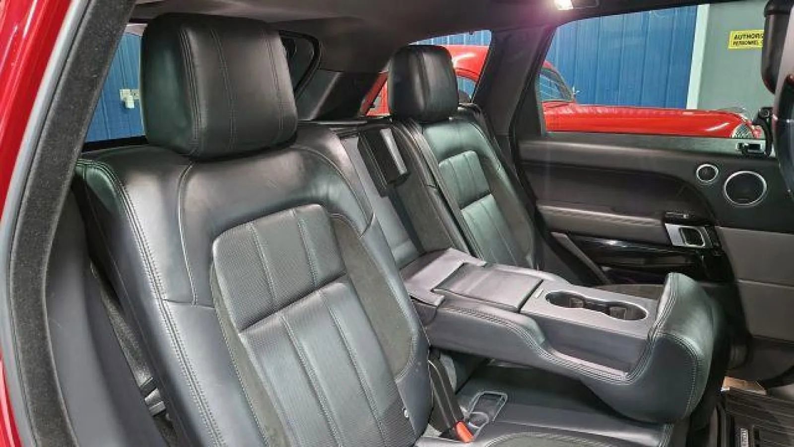 Used 2021 Land Rover Range Rover Sport HST image 22