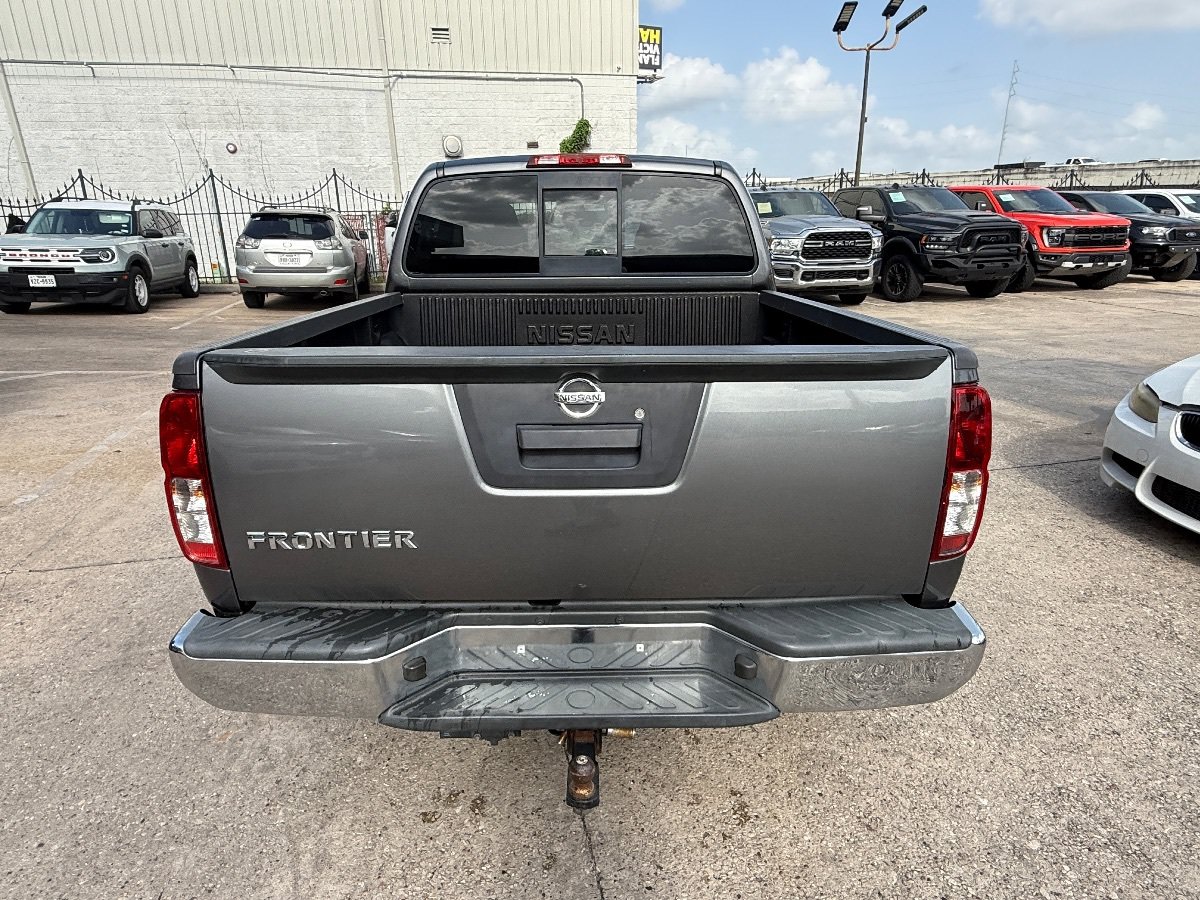 Used 2019 Nissan Frontier SV RWD image 5