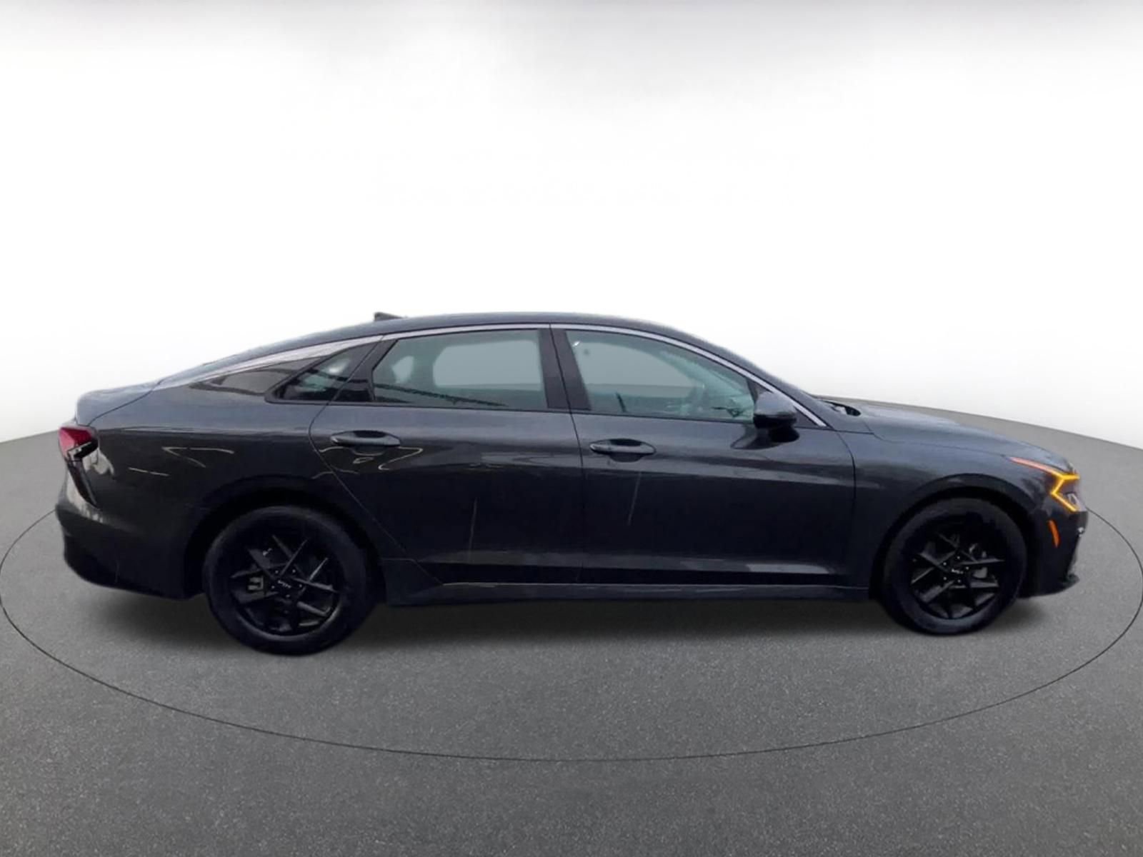 Used 2025 Kia K5 LXS image 16