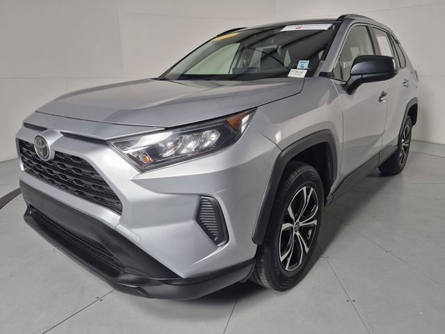 Certified 2020 Toyota RAV4 LE FWD image 1