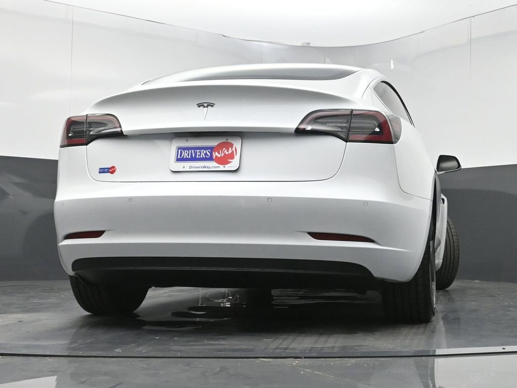 Used 2019 Tesla Model 3 Standard Range Plus image 28