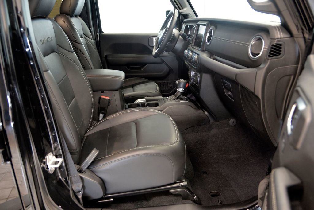 Used 2021 Jeep Wrangler Unlimited Sahara image 30
