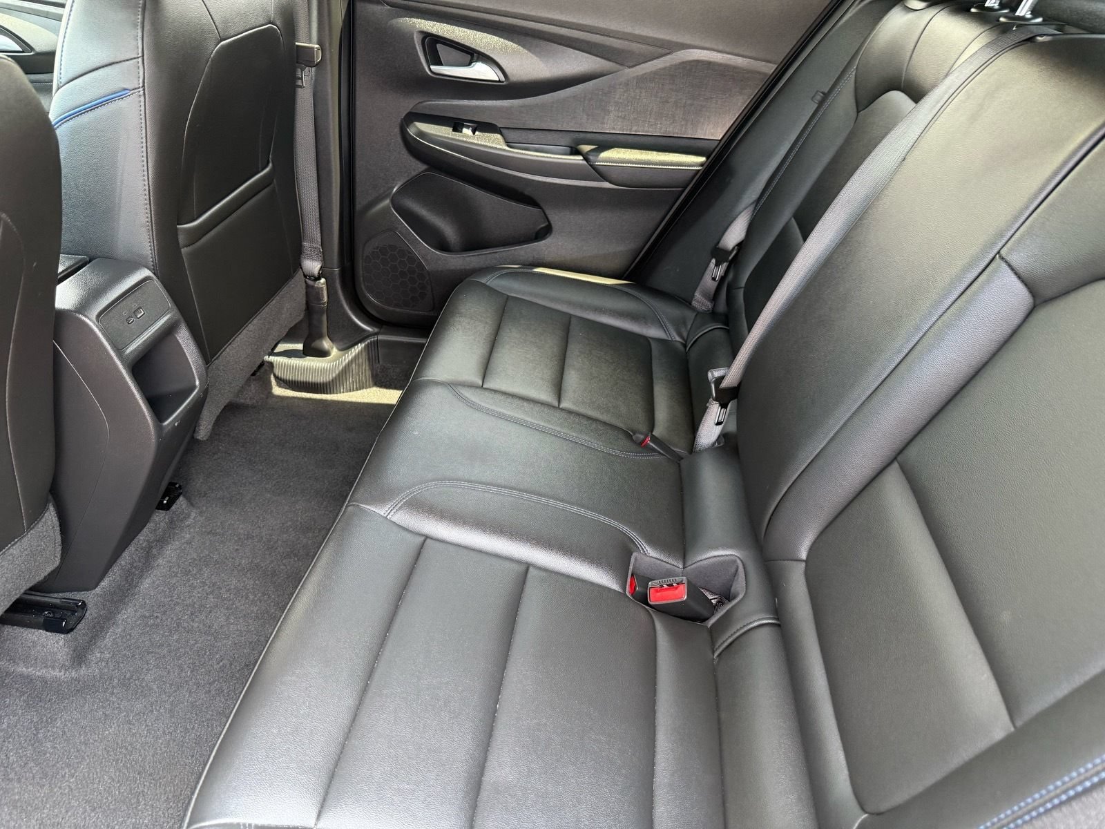 Used 2025 Buick Envista Sport Touring w/ Convenience I Package FWD image 27
