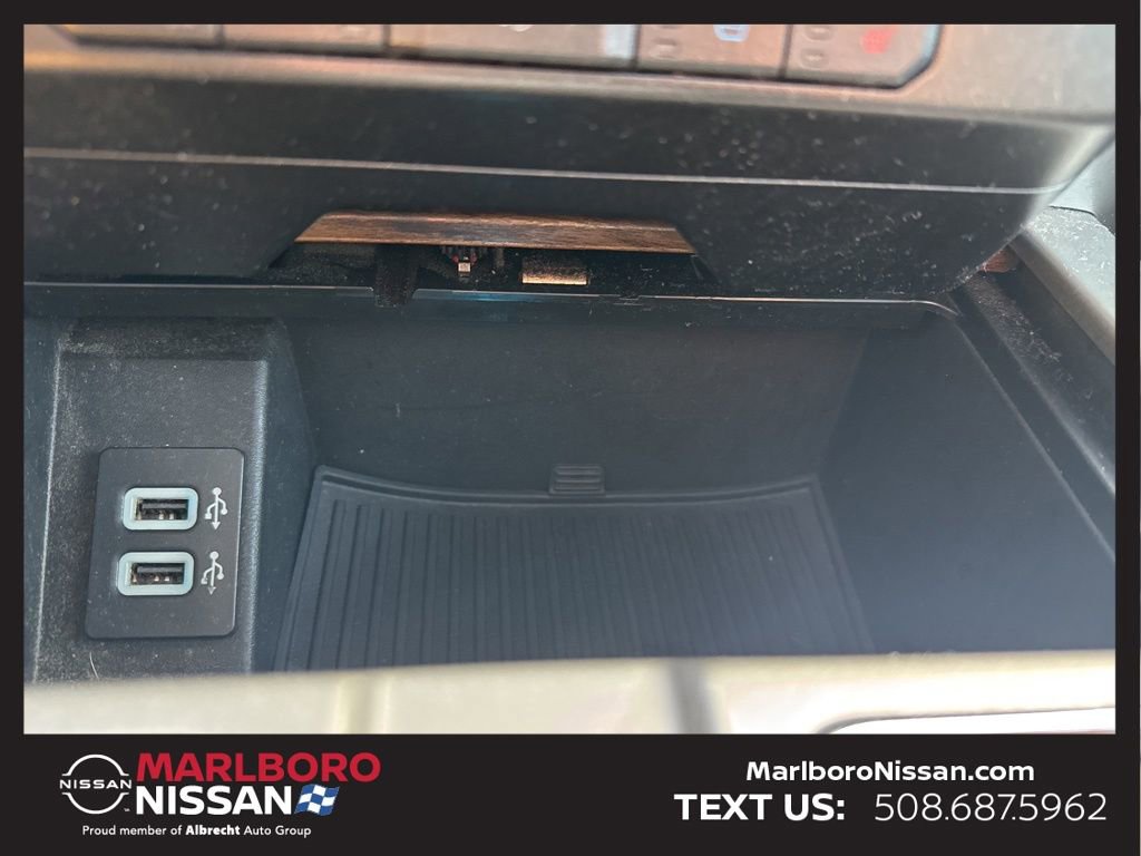 Used 2018 Ford F150 Lariat w/ Equipment Group 502A Luxury image 28