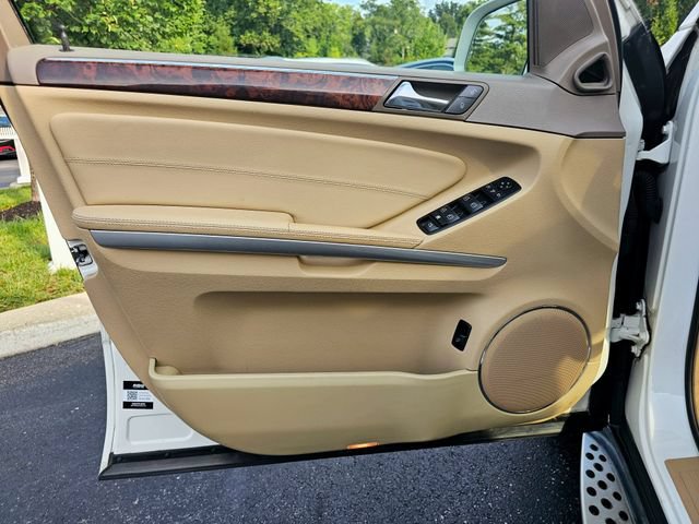 Used 2010 Mercedes-Benz GL 450 4MATIC image 21