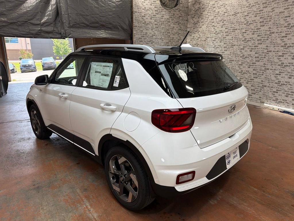 New 2026 Hyundai Venue SEL FWD image 5