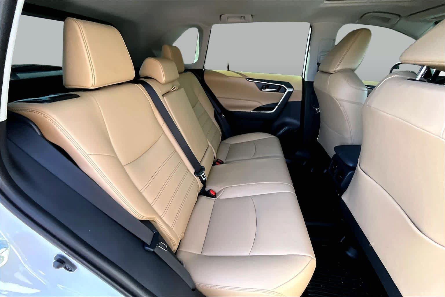 Used 2025 Toyota RAV4 XLE Premium w/ Weather Package FWD image 20
