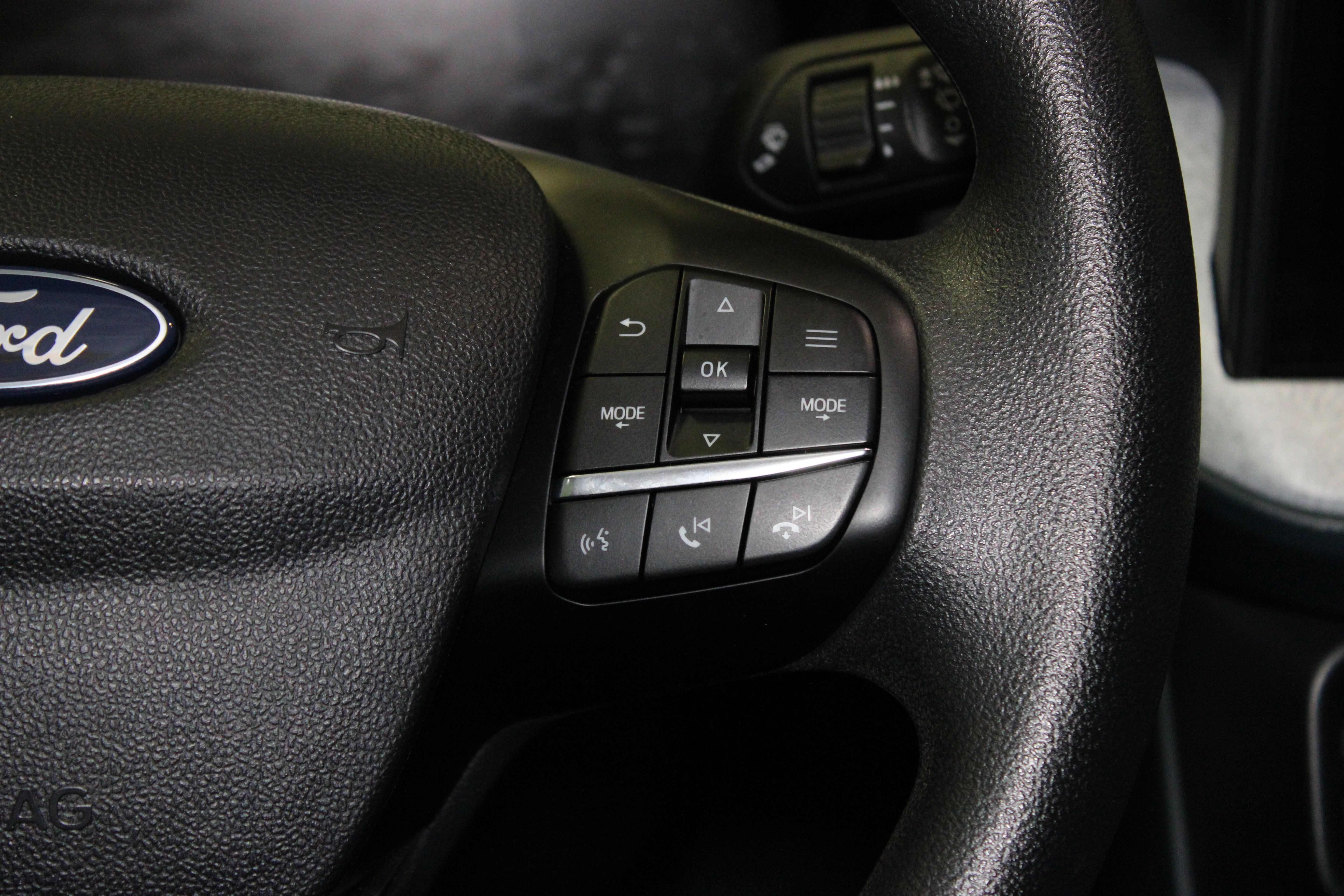 Used 2025 Ford Maverick XLT AWD/4WD image 23