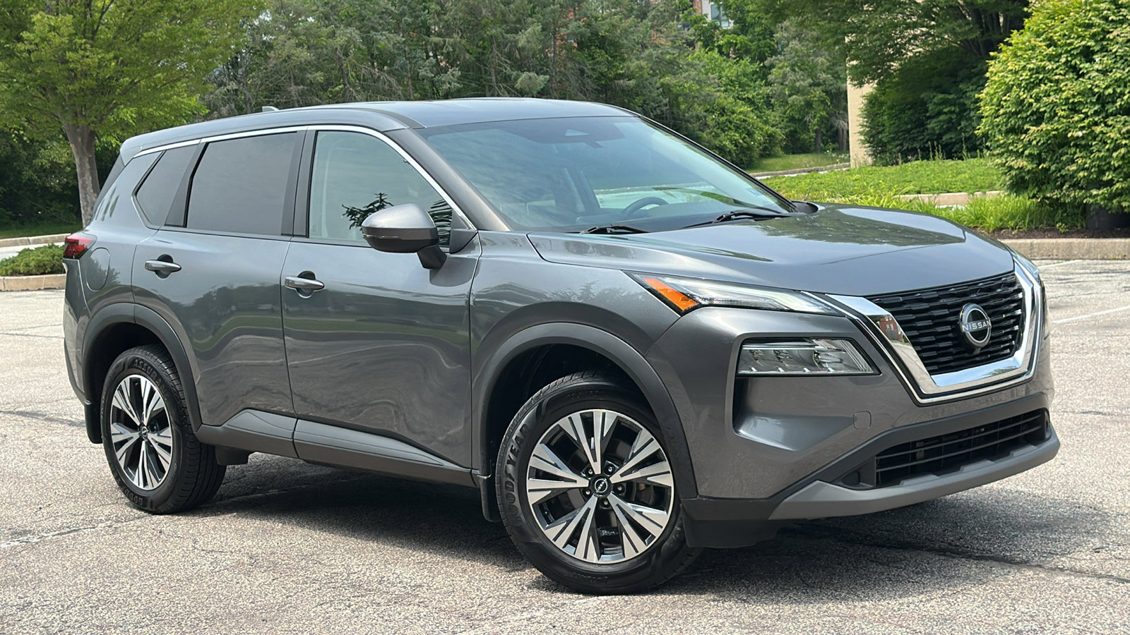 Certified 2022 Nissan Rogue SV