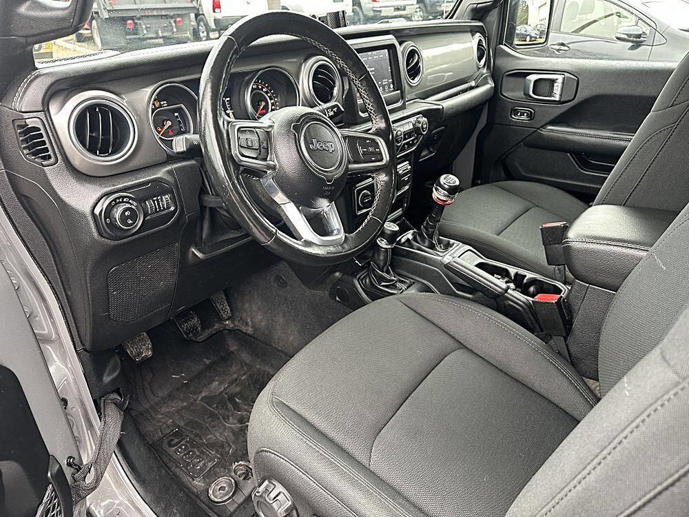 Used 2021 Jeep Gladiator Overland w/ LED Lighting Group image 10